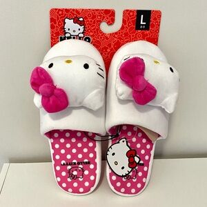 *NWT* Hello Kitty Slippers - Large (8/9)